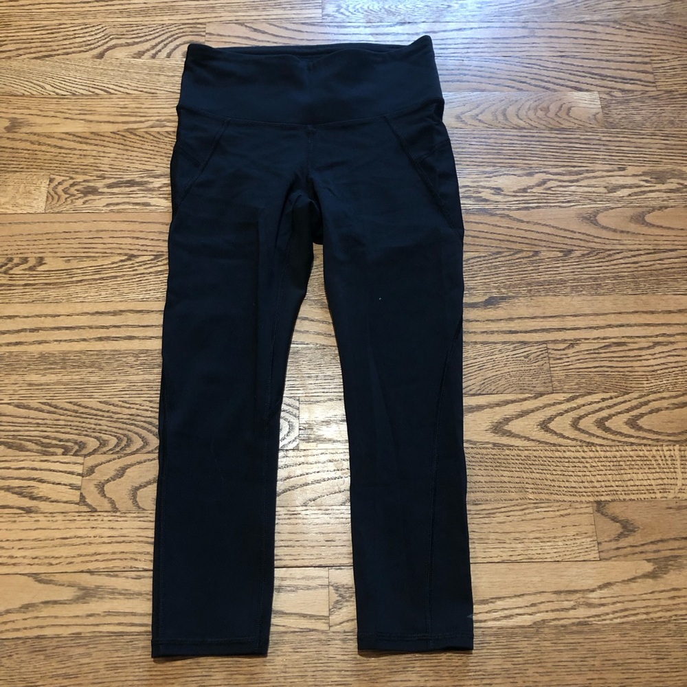 Athleta Stealth Capri Legging Black